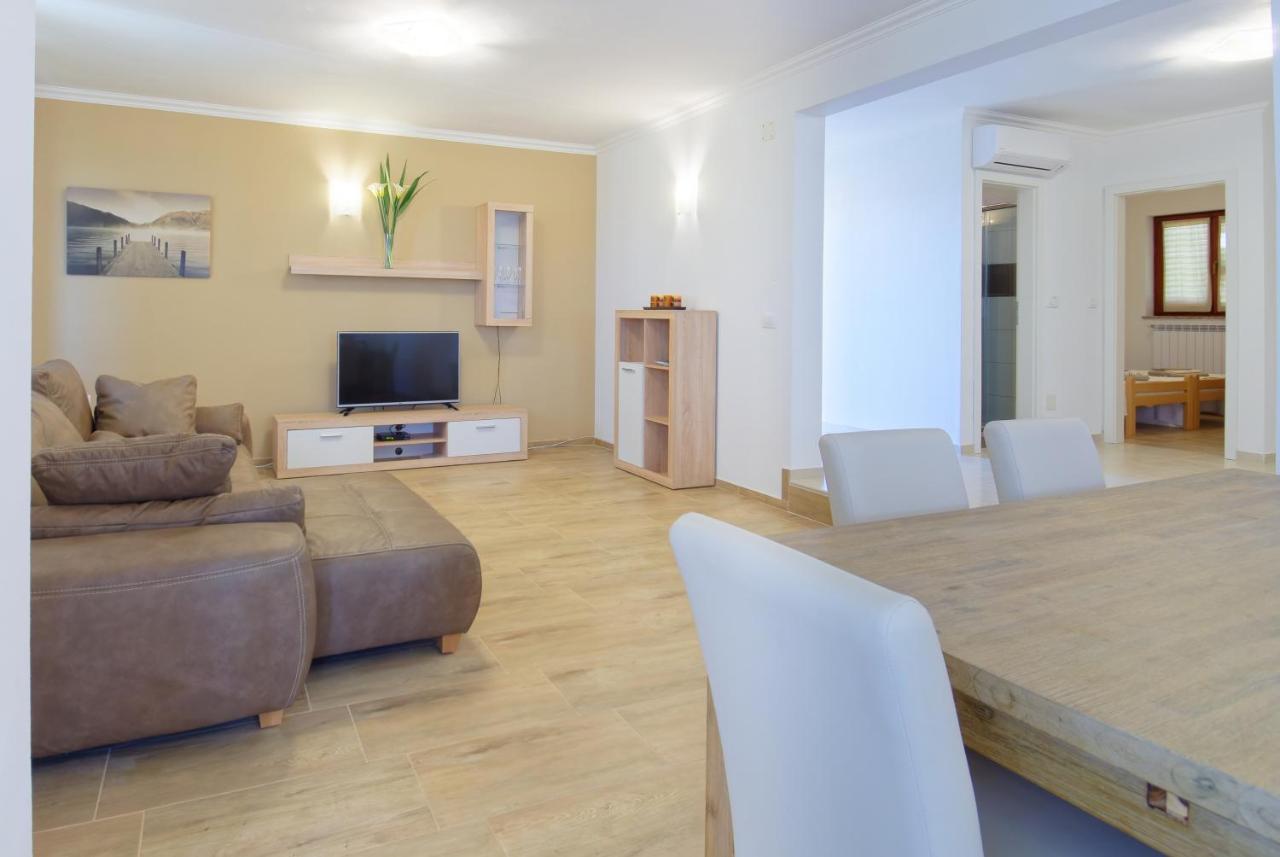 Apartments Belvedere By Rent Istria Plovanija Экстерьер фото