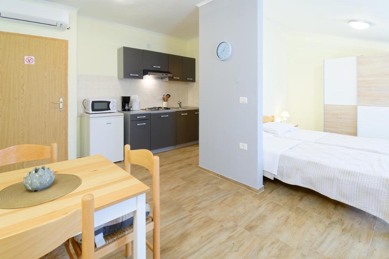 Apartments Belvedere By Rent Istria Plovanija Экстерьер фото